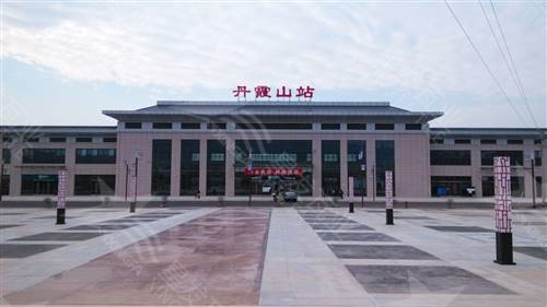 南昌合成樹脂瓦1050寬度防腐隔熱別墅瓦自建房用 鋼結(jié)構(gòu)施工廠房樹脂塑料瓦 樹脂瓦封檐板批發(fā)價(jià)格